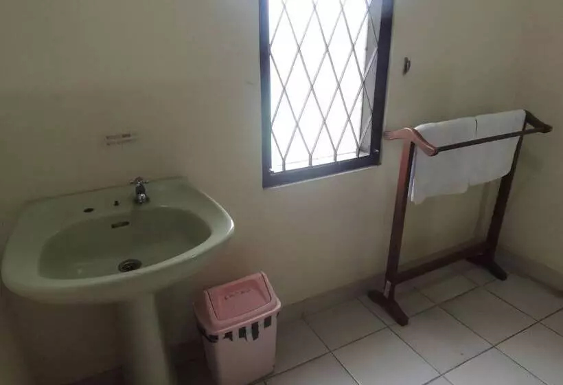 Hotelli Resort Agrowisata Perkebunan Tambi