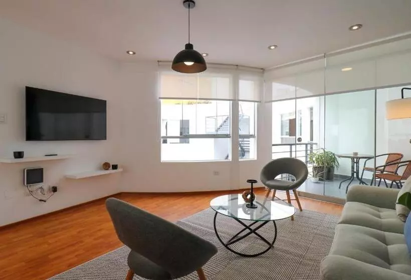 Nomad By Wynwood House