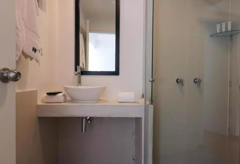 Nomad By Wynwood House