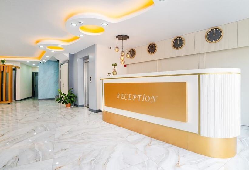 Blue Marina Hotel & Spa