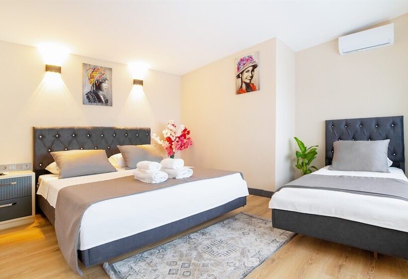 Blue Marina Hotel & Spa