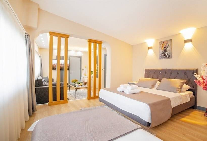 Blue Marina Hotel & Spa