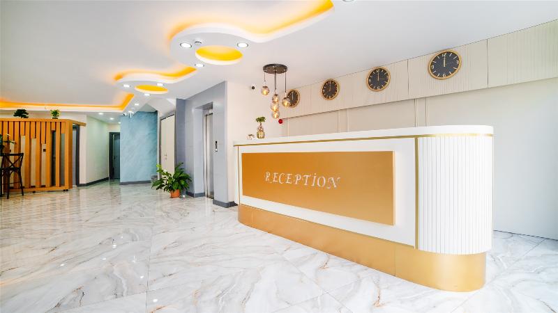 Blue Marina Hotel & Spa