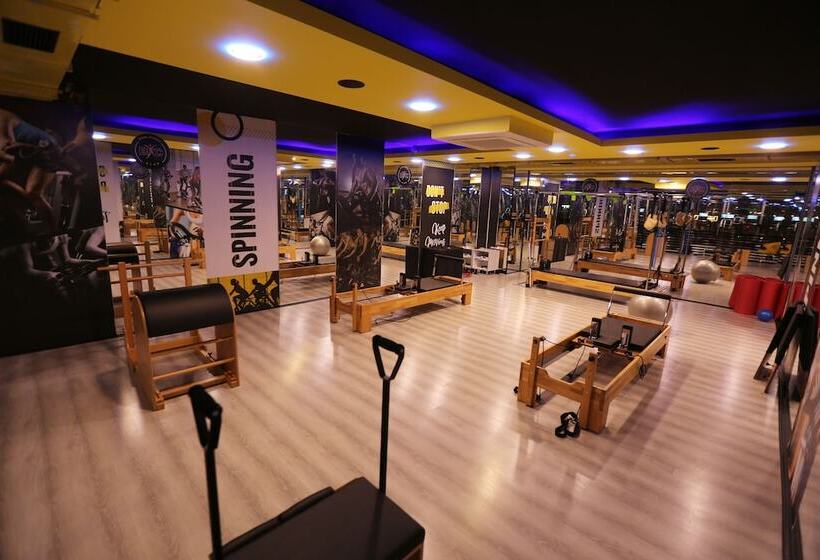 فندق Bfc Spa & Sport