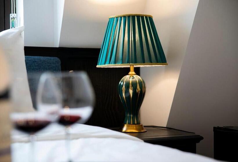 酒店 Ha Long Essence