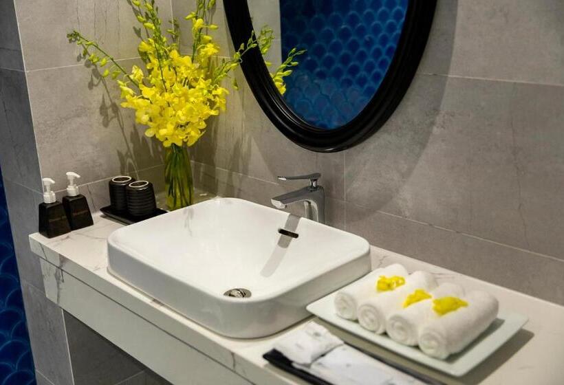 酒店 Ha Long Essence