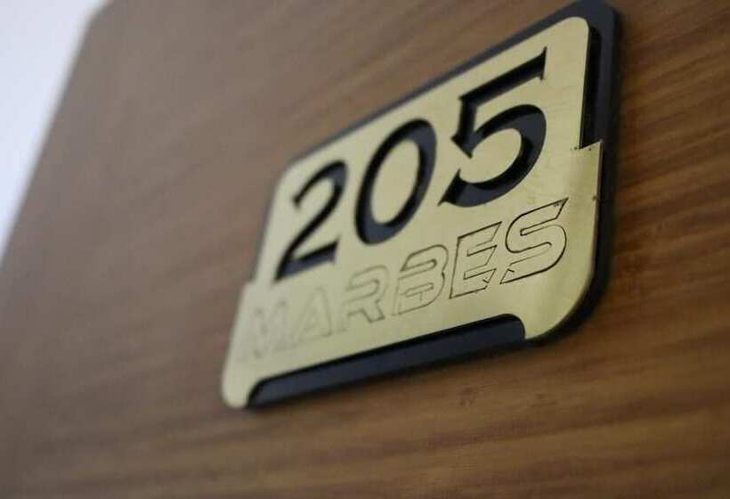فندق Marbes
