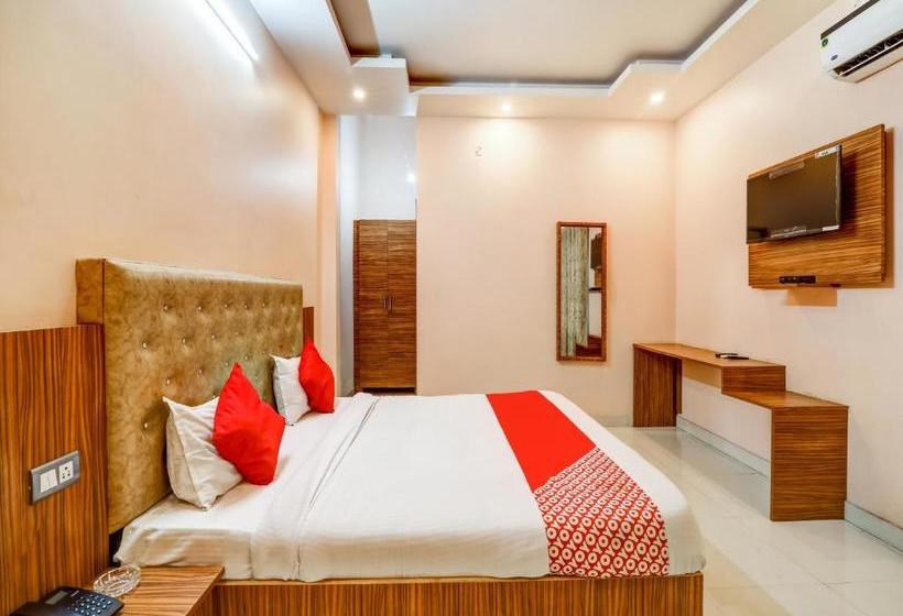 酒店 Oyo 76381 Paradise