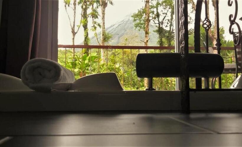 فندق Tropical Suites & Villas