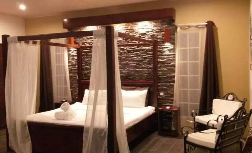 ホテル Tropical Suites & Villas