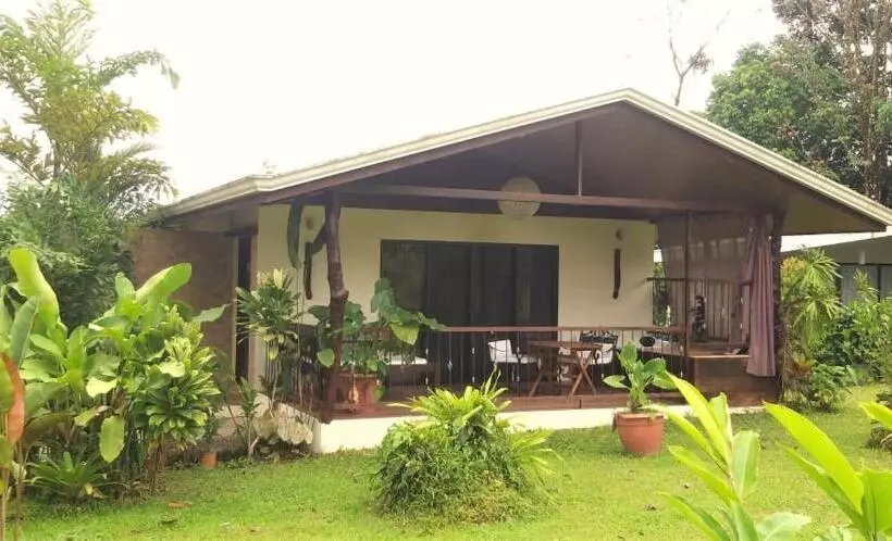 ホテル Tropical Suites & Villas