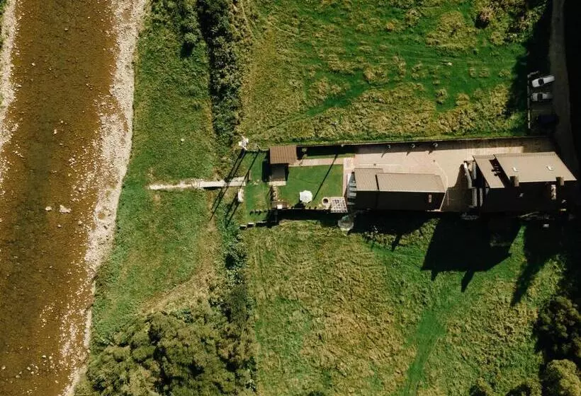 Hotelli Villa Tukhlay