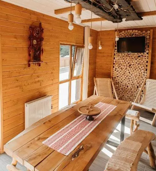 Hotelli Villa Tukhlay