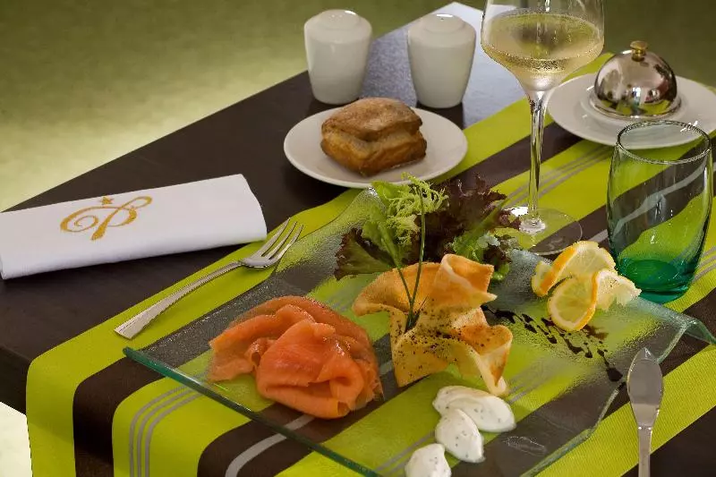 酒店 Hôtel Le Palladior Voiron