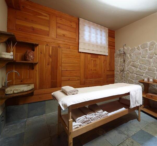 בית מלון כפרי Chaberton Lodge & Spa