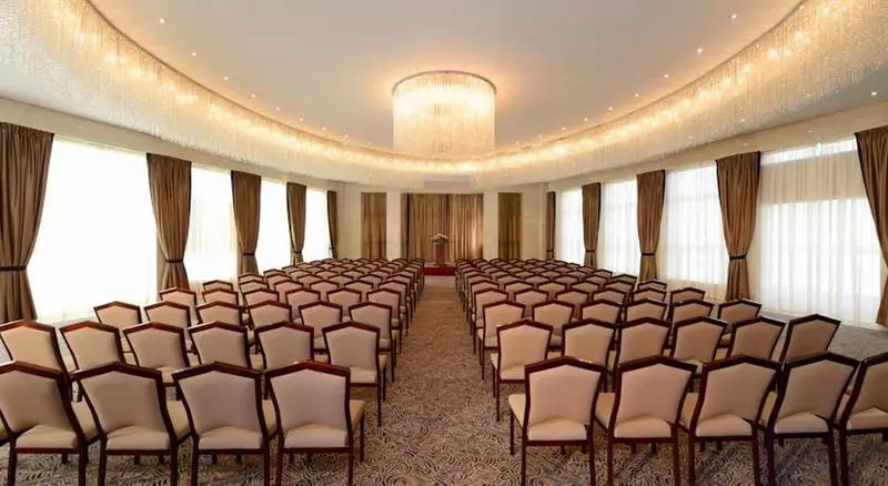 هتل Grand Millennium  Dubai