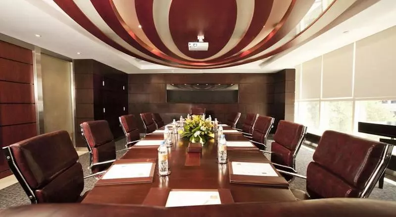 هتل Grand Millennium  Dubai