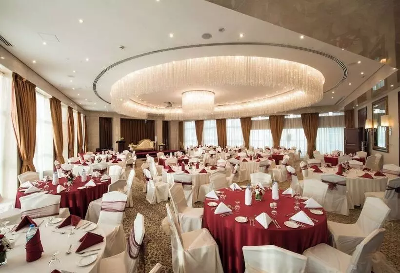 هتل Grand Millennium  Dubai