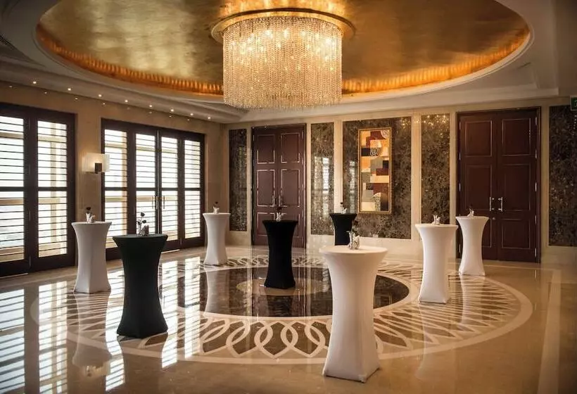 هتل Grand Millennium  Dubai