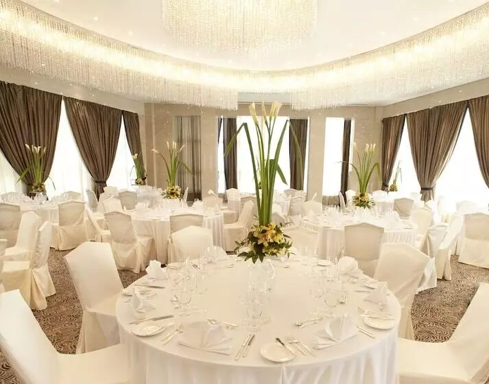 هتل Grand Millennium  Dubai