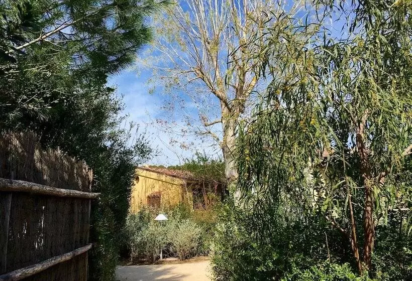 فندق Camping Village Baia Azzurra