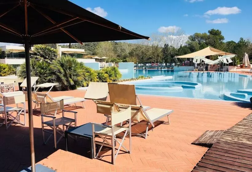 فندق Camping Village Baia Azzurra