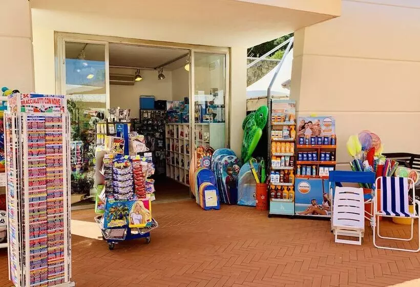 فندق Camping Village Baia Azzurra