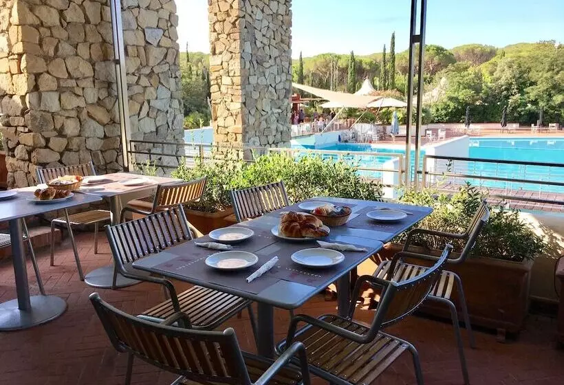 فندق Camping Village Baia Azzurra