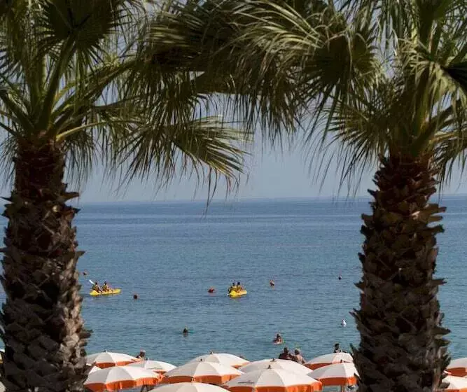 Отель Mclub Lipari