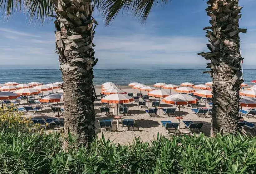 Отель Mclub Lipari