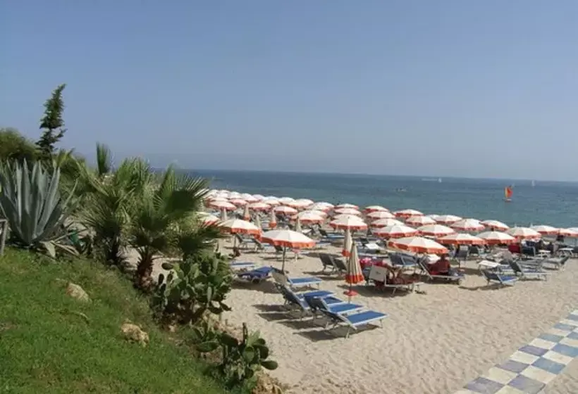 Отель Mclub Lipari