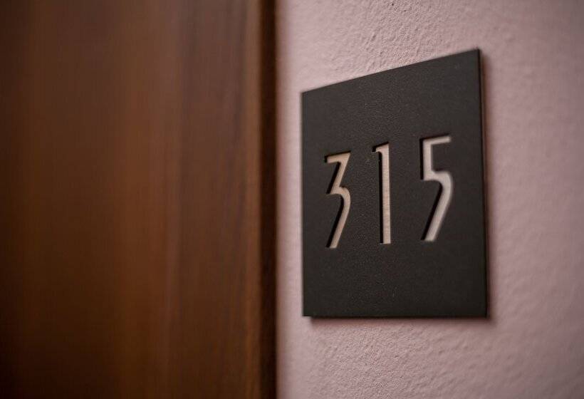 هتل Michelangelo Grand