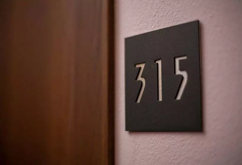 هتل Michelangelo Grand