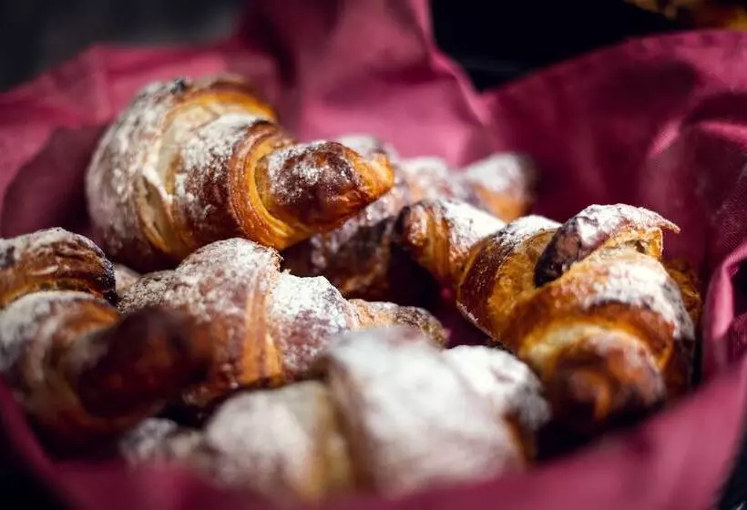 هتل Michelangelo Grand