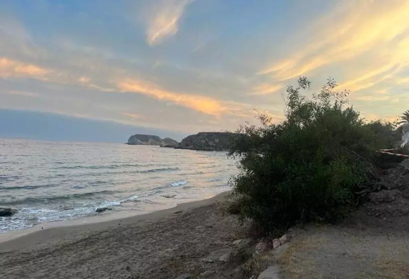 فندق Playa Terreros