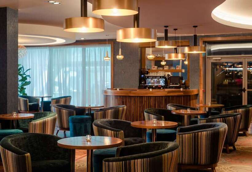 Отель Tallaght Cross