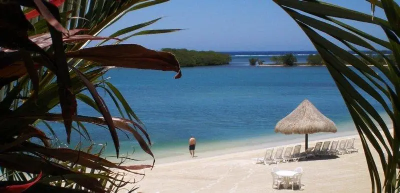هتل Turquoise Bay Dive & Beach Resort