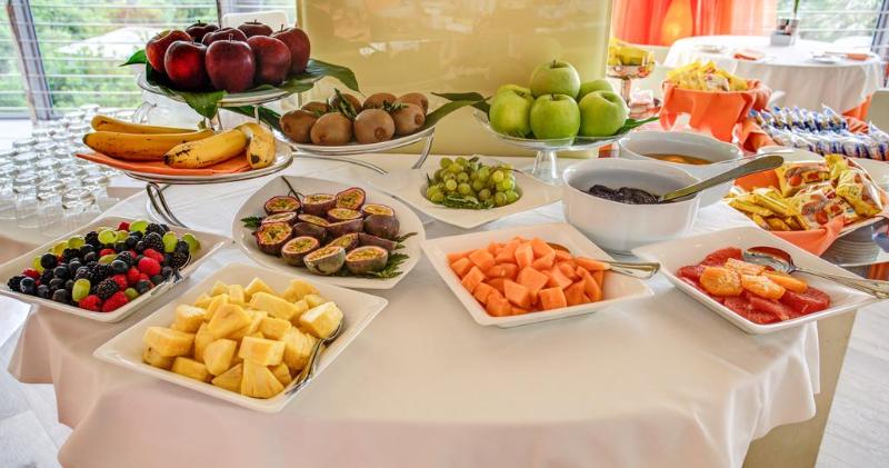 Отель Waldorf  Premier Resort