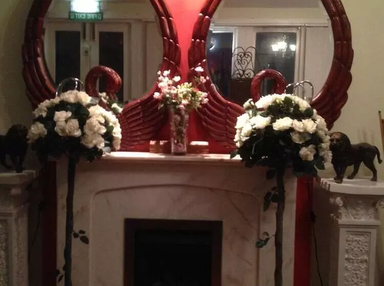 Lynebank House Hotel, Bed & Breakfast