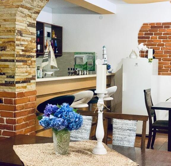 旅馆 янтарная форель