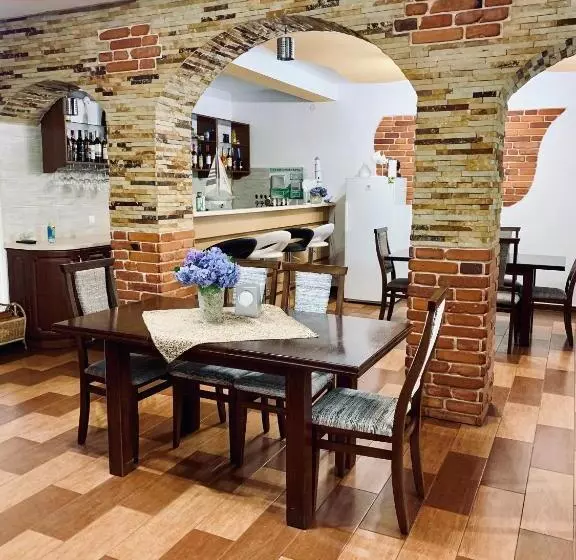 Retkeilymaja янтарная форель