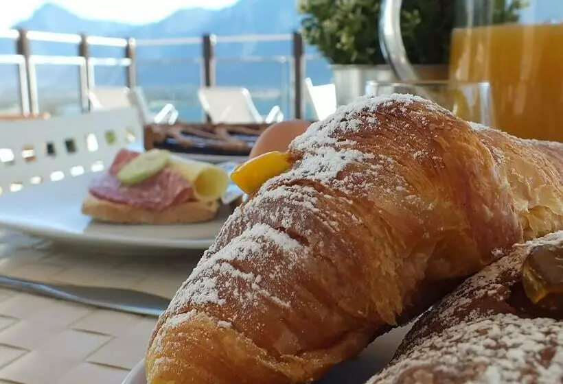 Aamiaismajoitus (B&B) Garden View