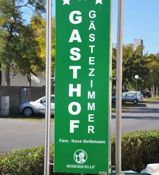 Hotelli Gasthof Zur Linde