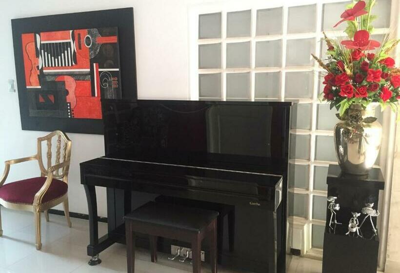 هتل Platinum Boutique