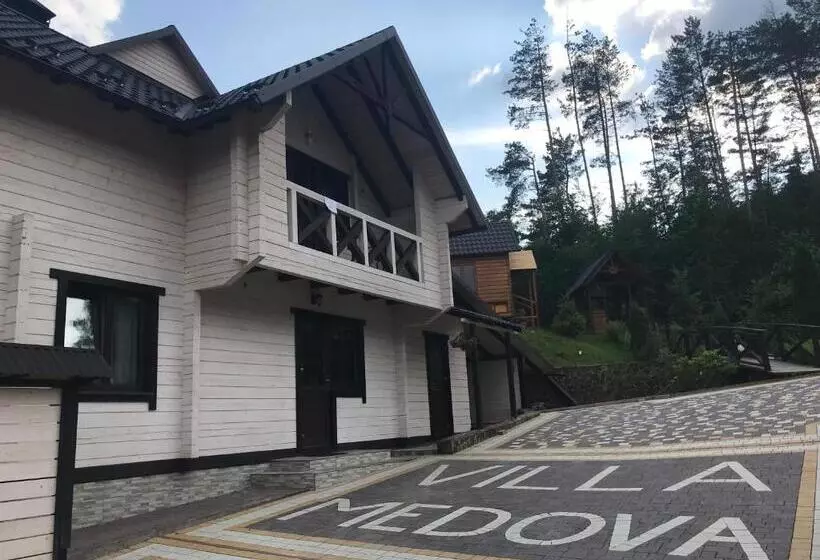 Hotelli Villa Medova