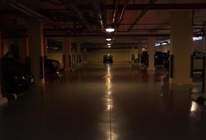 Marina Two Apartment 201 With Direct Sea View