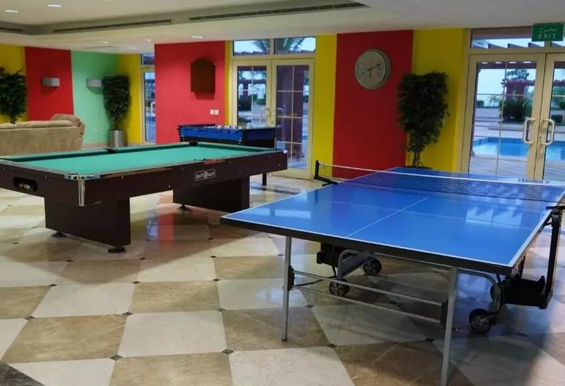 Marina Two Apartment 201 With Direct Sea View