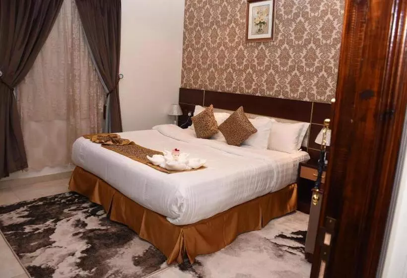 Pearl Palace Hotel Suits