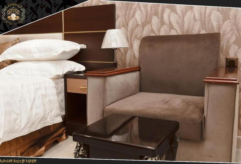 Pearl Palace Hotel Suits