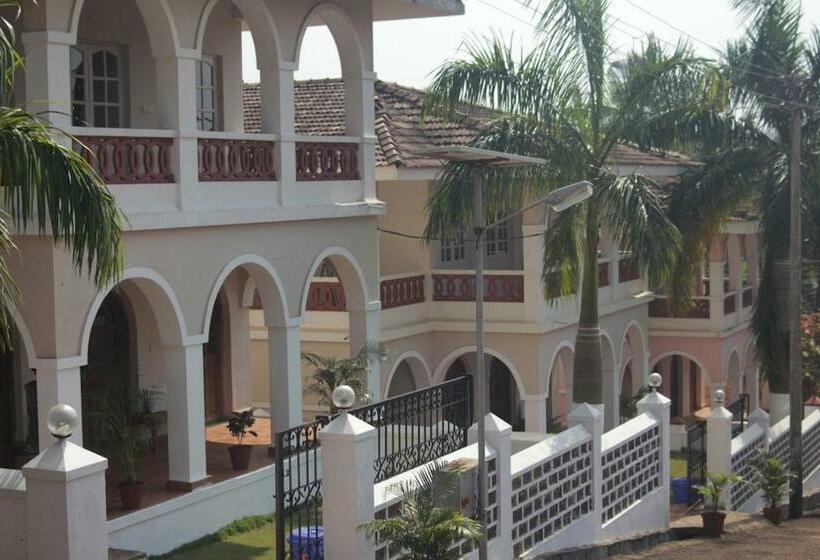 פנסיון Mandrem Rise Villas